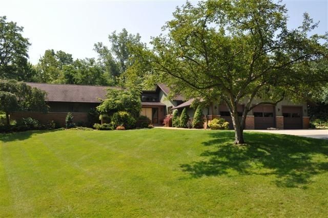 Magnificent Custom Ranch on Private 2.5 Acre Lot